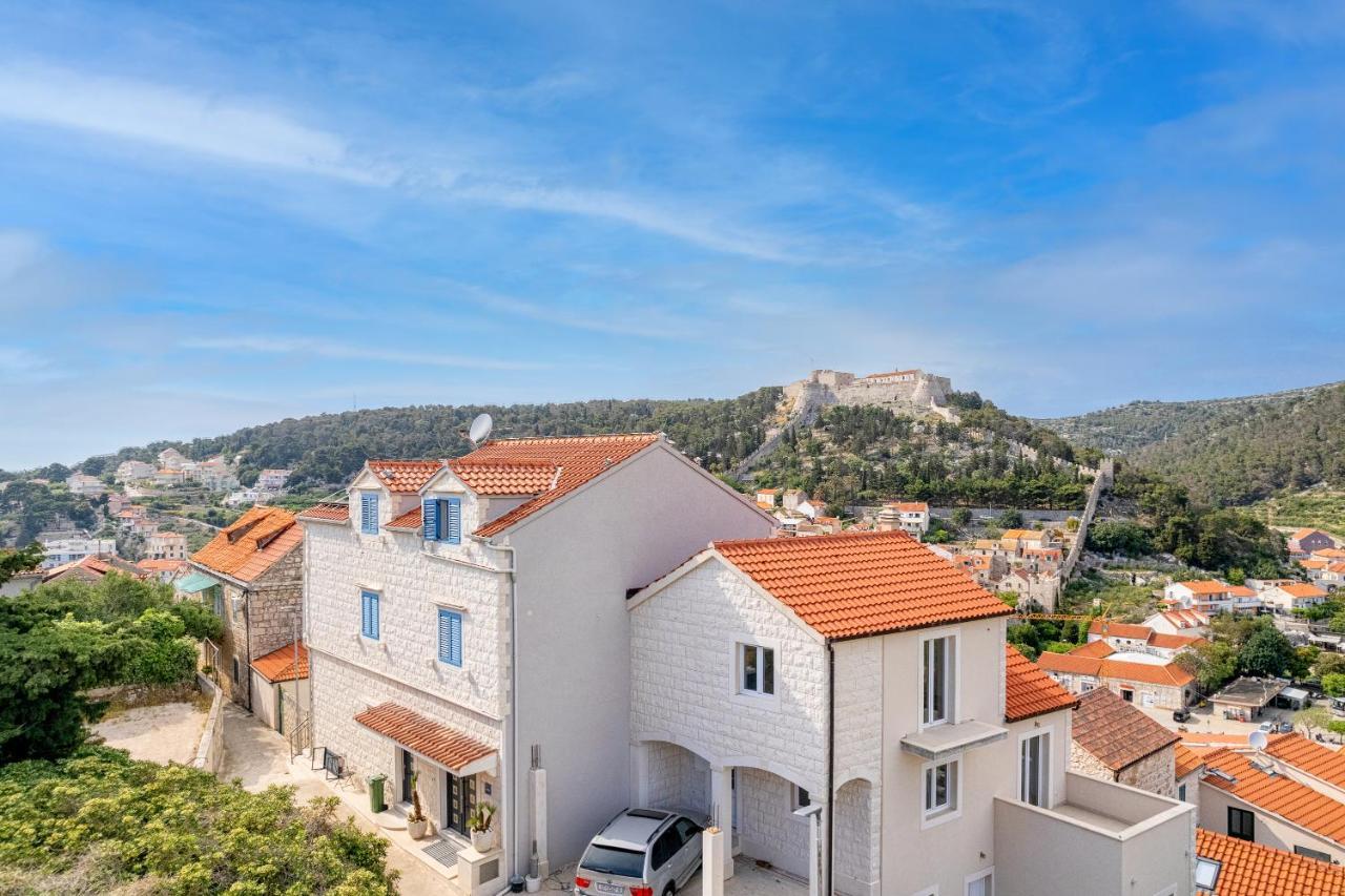 Villa Capitis In The Center- Exclusive Apartment Hvar Town Exterior foto
